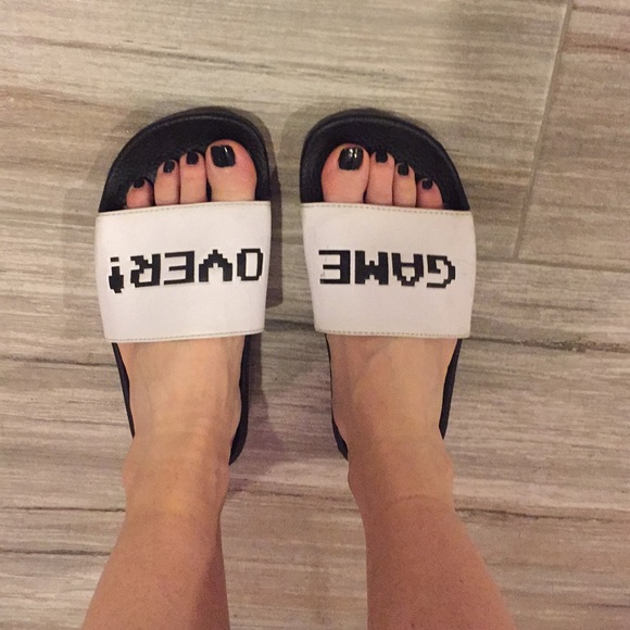 vans game over slippers